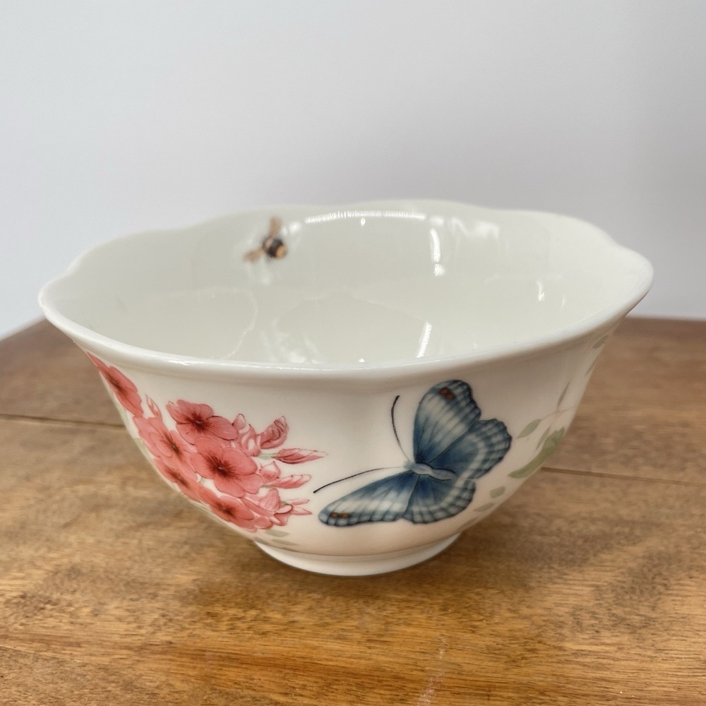 Lenox Butterfly Meadow Red Poll Finch Bowl Floral Scalloped Rim 5 1/2" Diameter